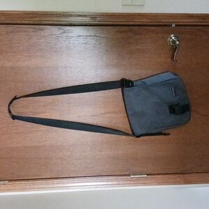 Tom Bihn medium Cafe bag gray and blue